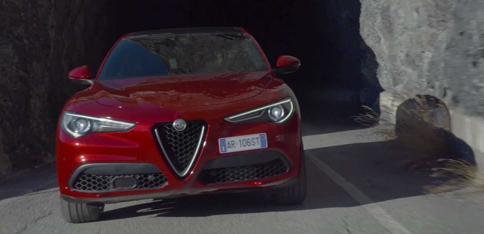 Alfa Romeo Stelvio 2017