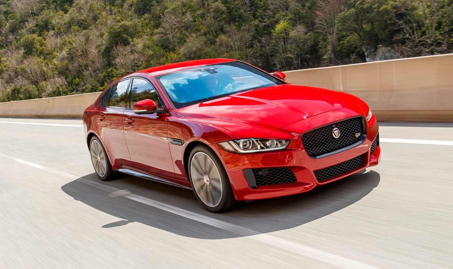 Jaguar XE 2015