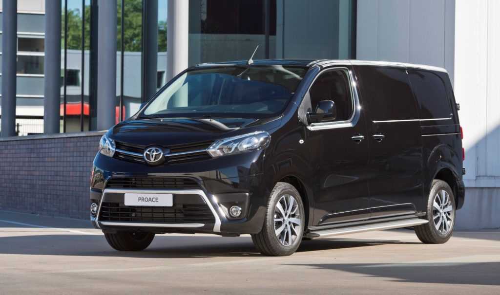 Toyota ProAce Black Platinum 2017