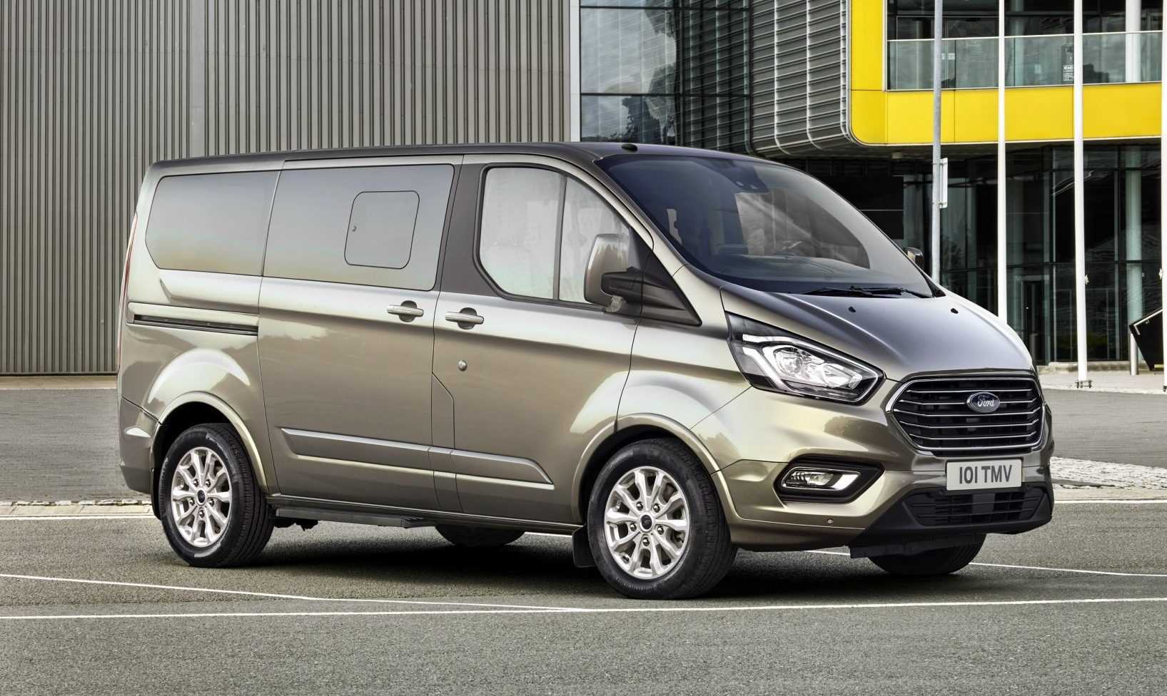 Ford Tourneo Custom 2017