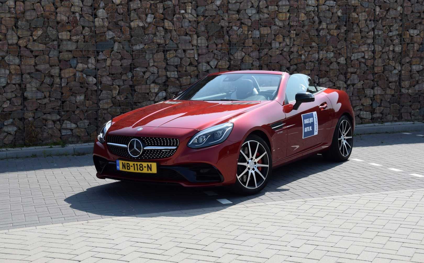 Mercedes-AMG SLC 43 2017