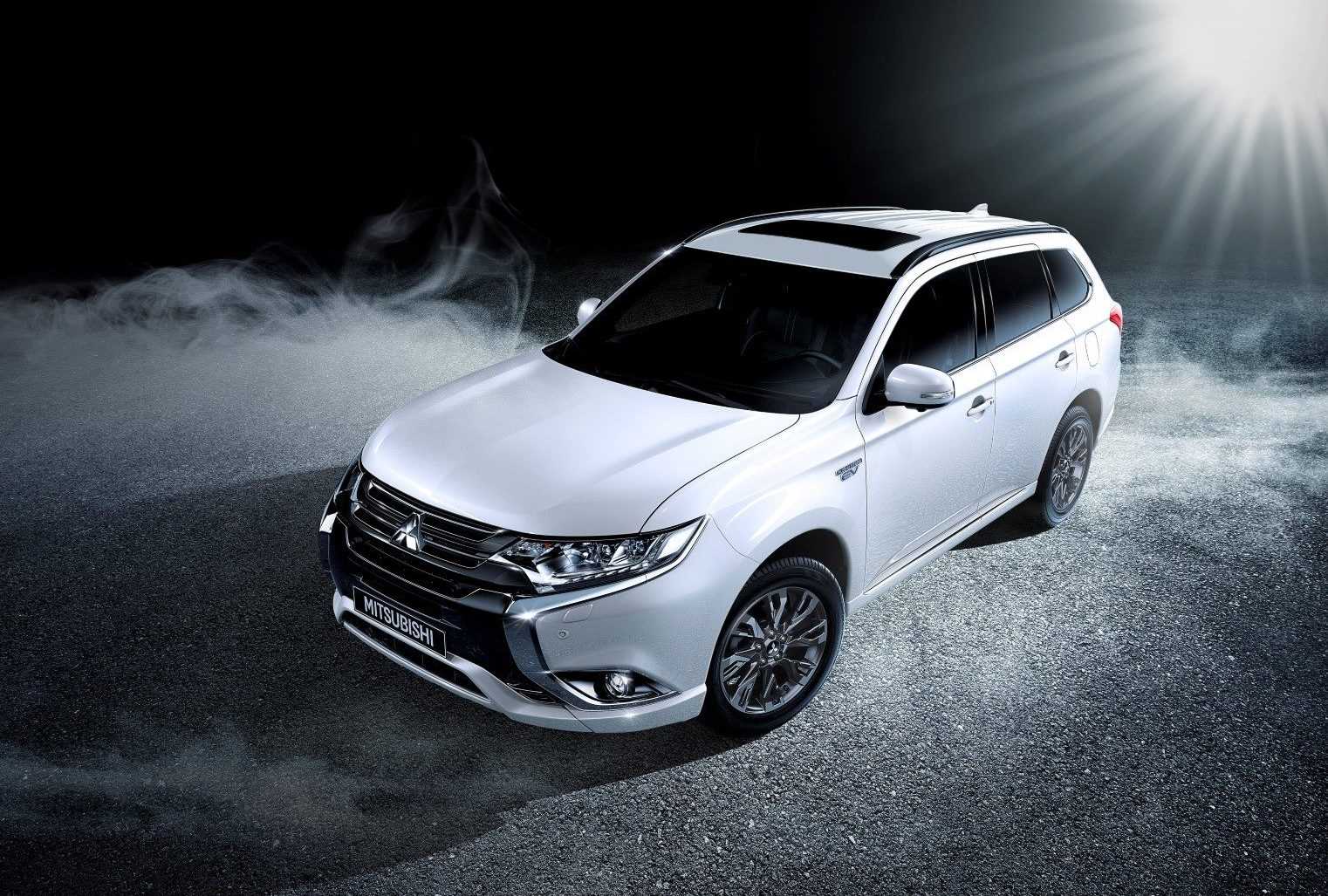 Mitsubishi Outlander PHEV 2018