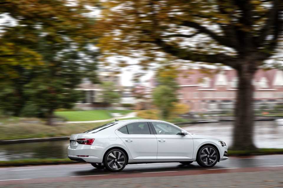 Skoda Superb iV hatchback