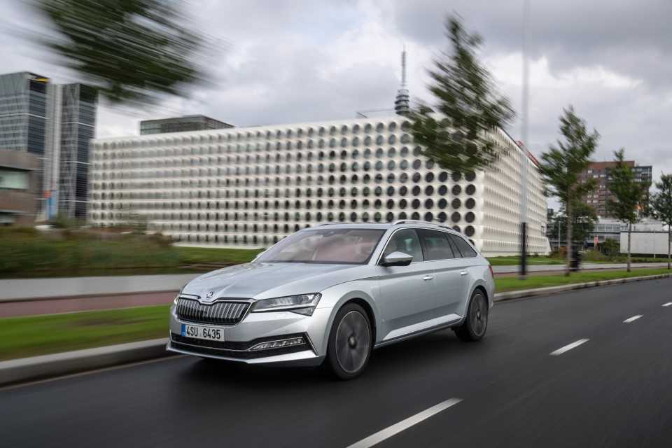 Skoda Superb iV