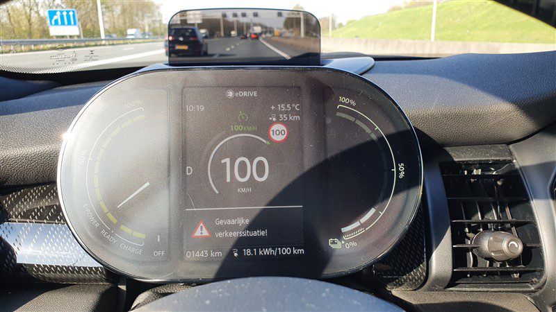 rijtest MINI Electric snelweg