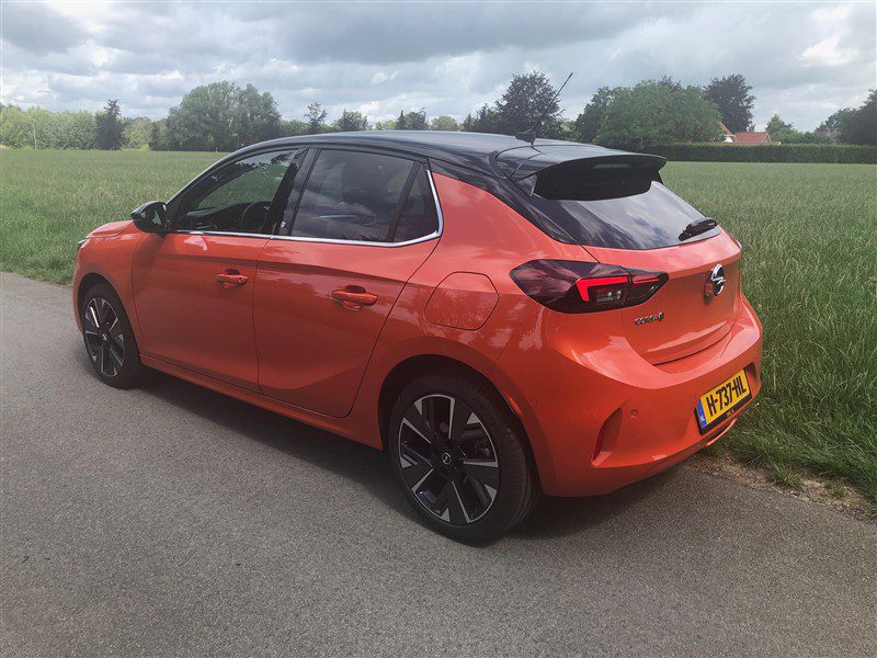 rijtest Opel Corsa-e Orange Fizz