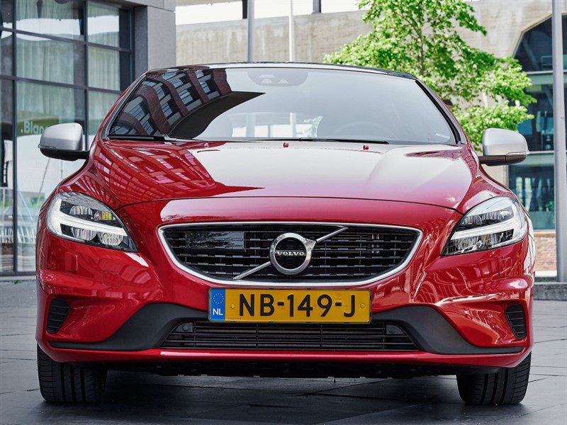 Volvo V40 voetgangers-airbag