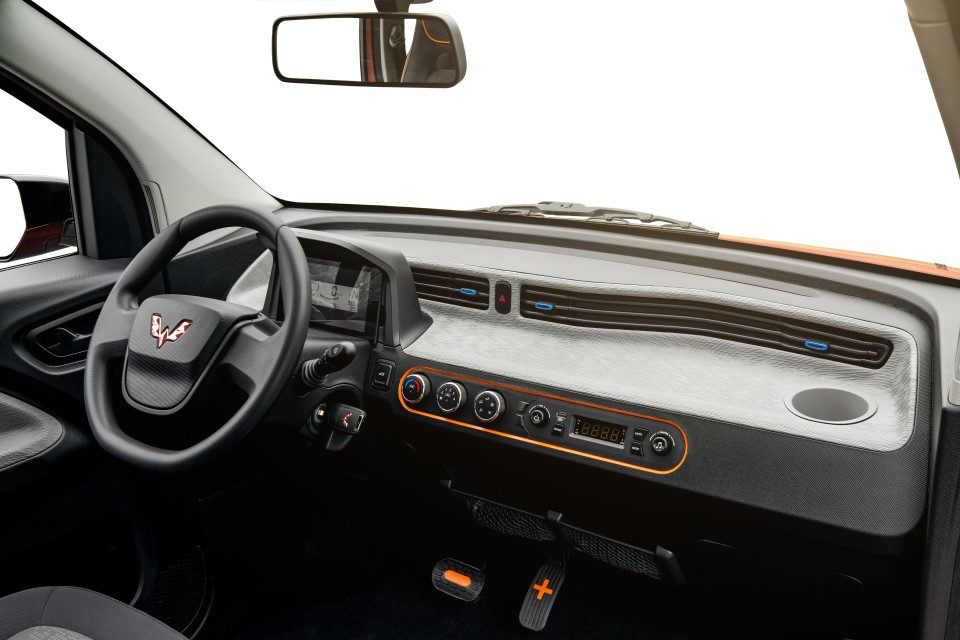 Hong Guang MINI EV interieur