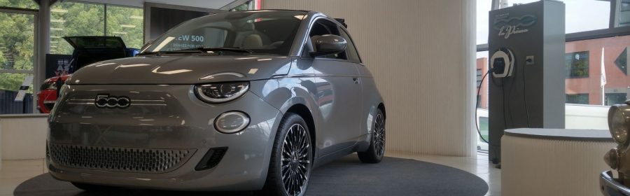 Fiat 500e La Prima