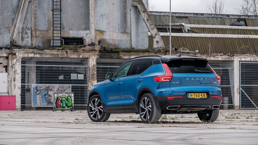 achterkant Volvo XC40 Recharge