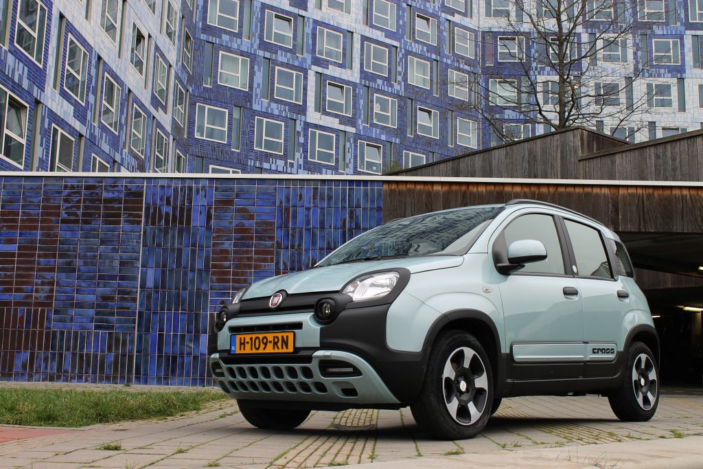 blauwe auto, Fiat Panda, Kubusgebouw