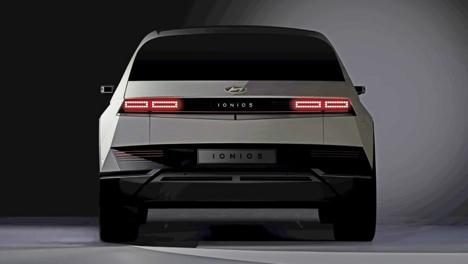 Hyundai IONIQ 5 back