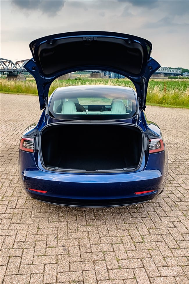 engineering Oneindigheid Uitstroom Rijtest: Tesla Model 3 Long Range - Dagelijksauto.nl