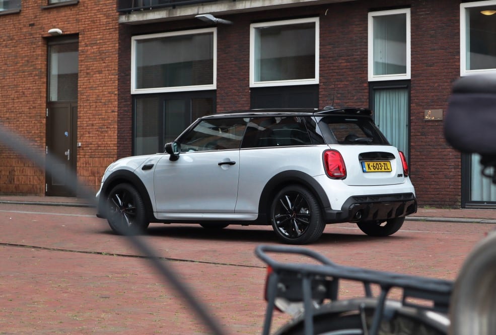 MINI Cooper met fietsen