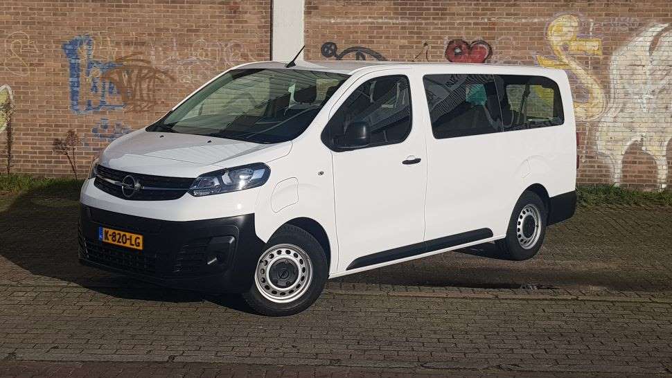 de Vivaro-e Combi