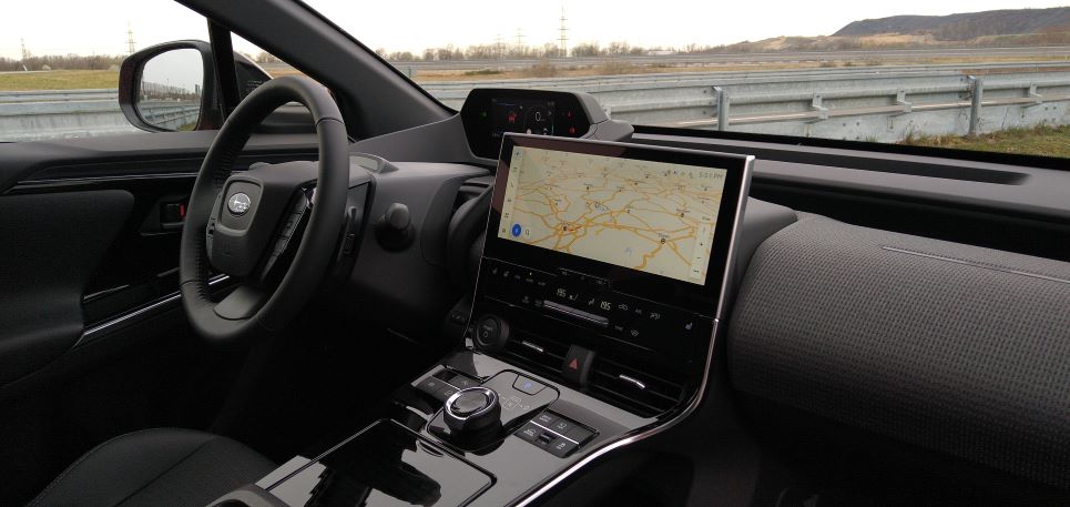 display, navigatie, stuur, interieur, Subaru Solterra