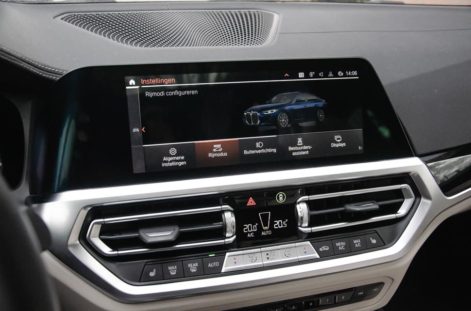BMW 4-serie multimediascherm, iDrive 7