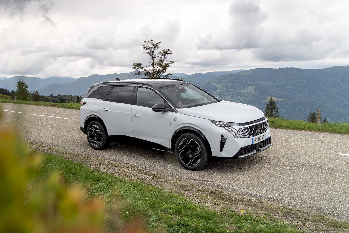 Peugeot E-3008 en E-5008 nu ook met All-Wheel Drive