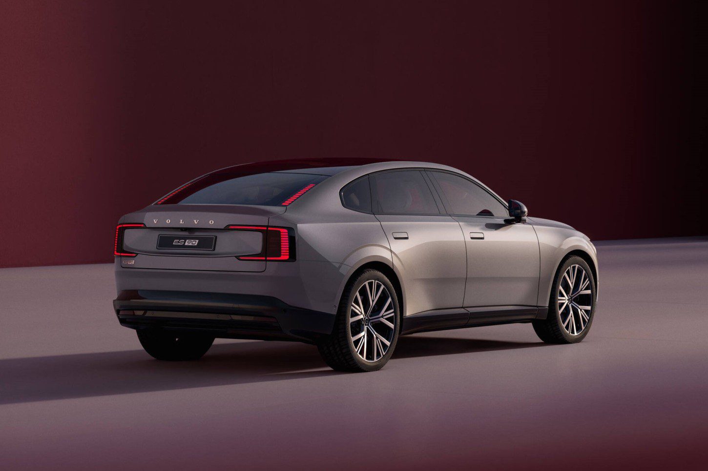 Volvo ES90