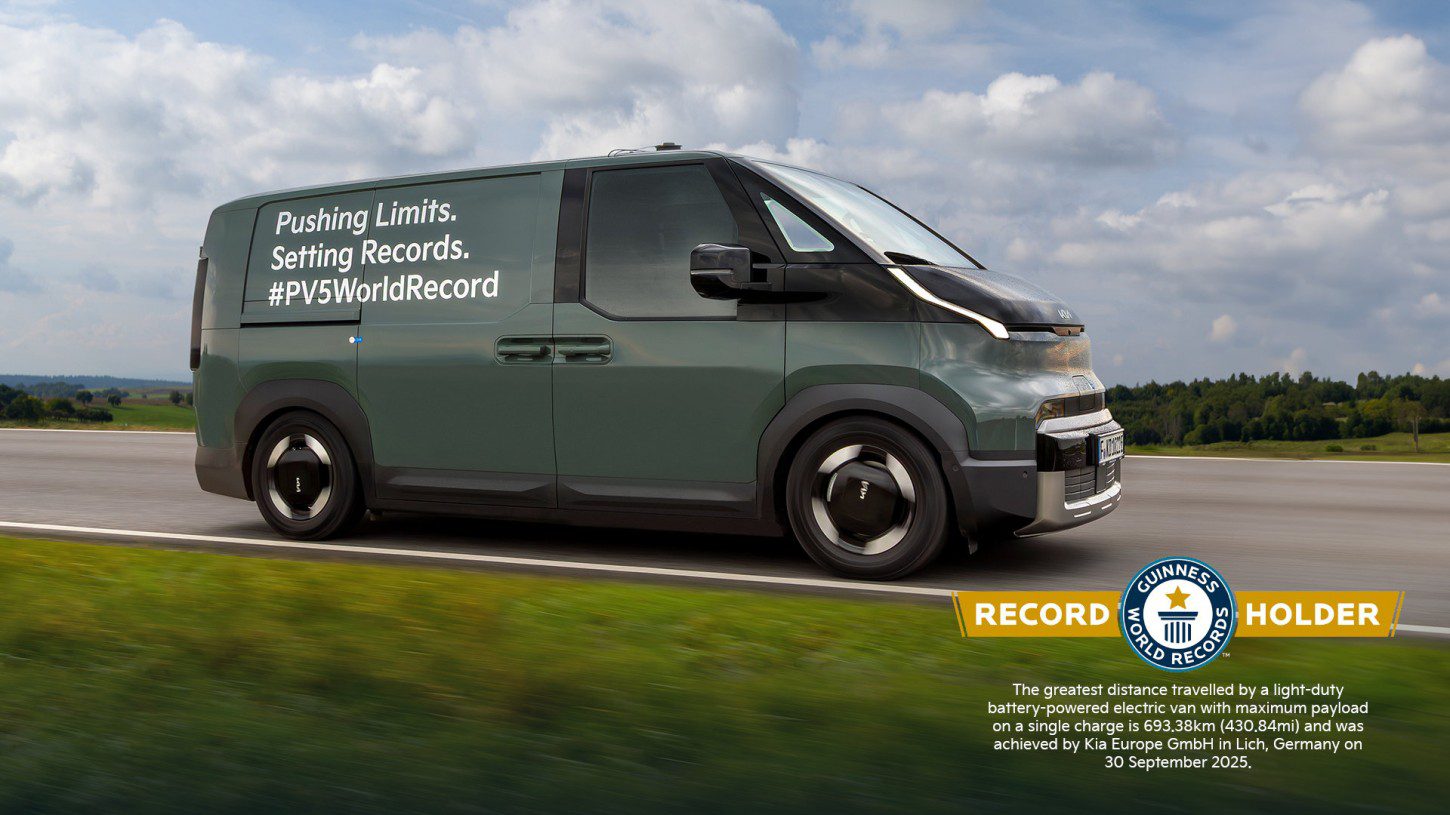 Kia PV5 rijdt Guinness-record: 693 kilometer op één acculading