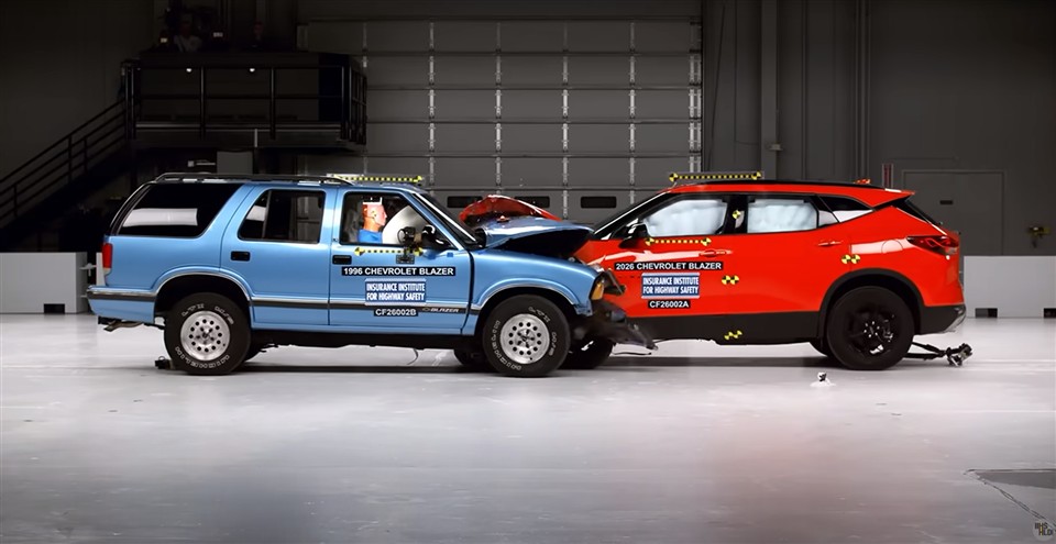 Chevrolet Blazer 1996 vs 2026
